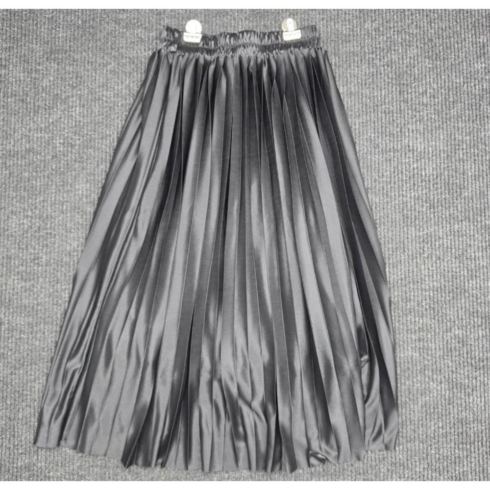 Liv Los Angeles Black Pleated Satin Midi Skirt Elastic Waist Size S 4488